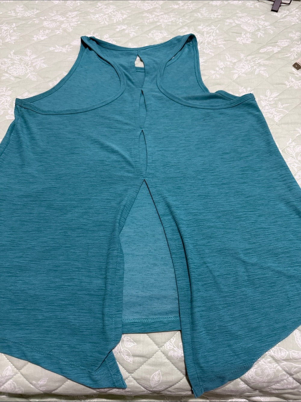 Old Navy Teal Performance Racerback Tank - Picture 4 of 6